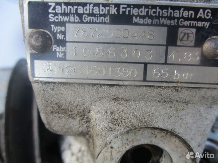 Насос гидроусилителя Mercedes W123 M102