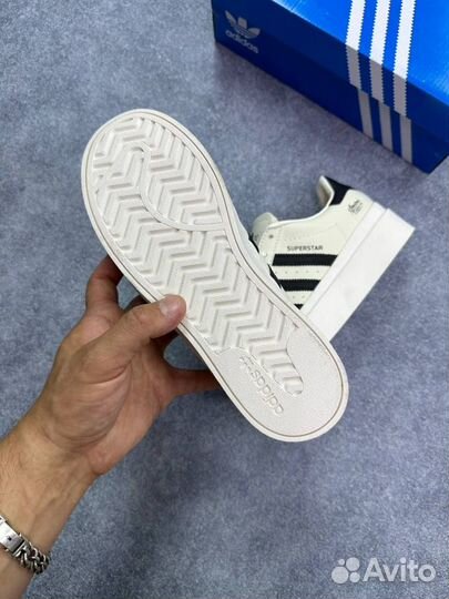 Кроссовки Adidas superstar bonega