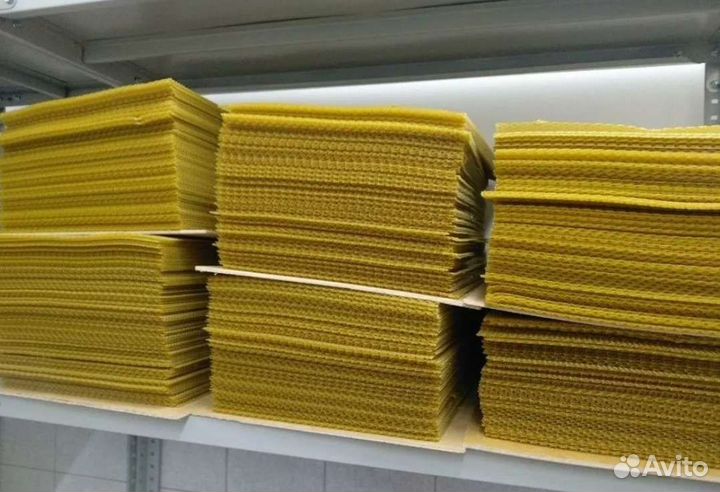 Вощина для пчеловодства и свечей - натуральная