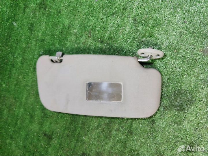 Козырек солнцезащитный передний правый Kia Spectra