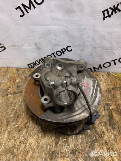 Кулак передний правый BMW 3-series E90