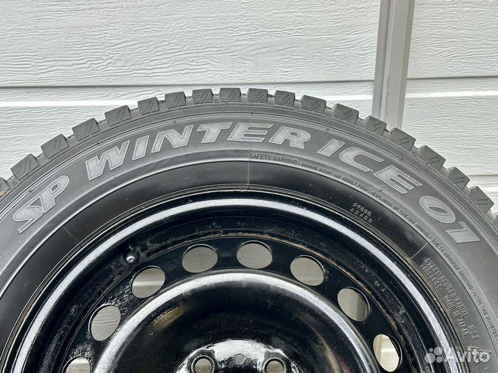 R15 Dunlop SP Winter Ice 01 195/65, PCD 5x112 DIA 57.1
