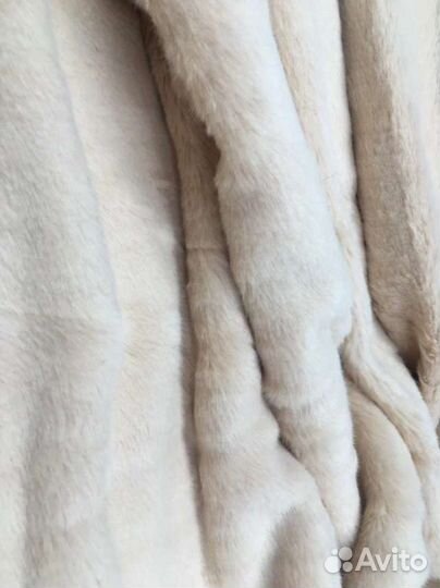 Отрезы пальтовых тканей, мех