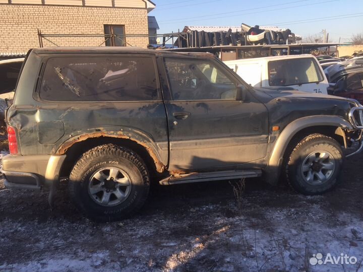 В разборе Ниссан патрол