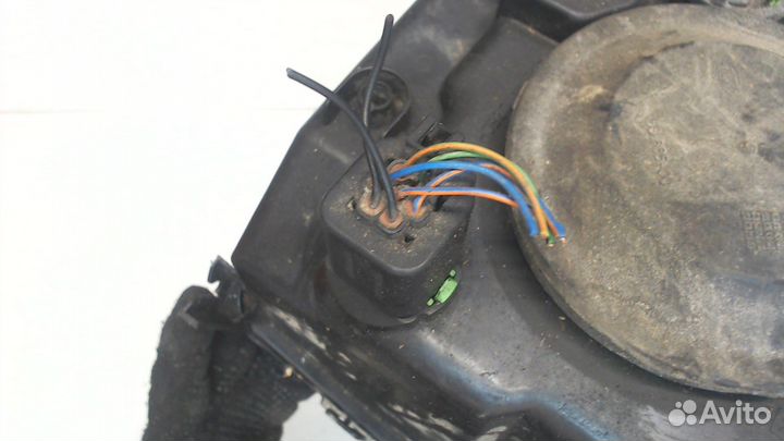 Фара (передняя) Ford Fusion, 2003