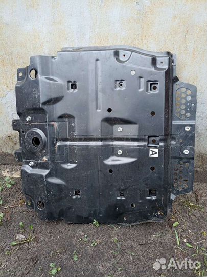 Защита двигателя toyota Land Cruiser 200