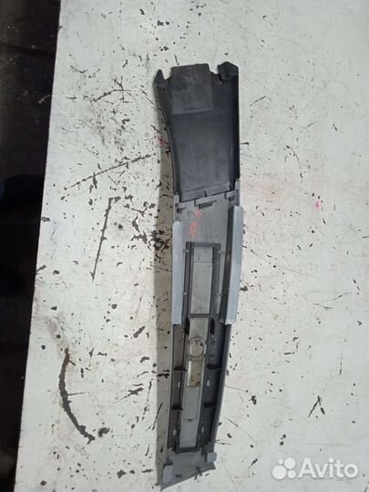 Накладка центральной стойки левая Peugeot 306 Пежо