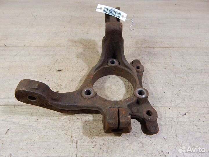 Кулак поворотный передний левый Opel Astra H