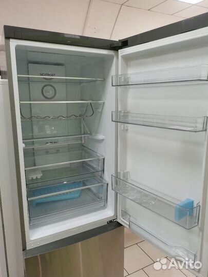 Холодильник Haier C2F636cxmv