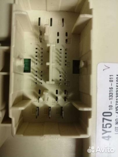 Блок предохранителей Киа Рио 3 Солярис 1