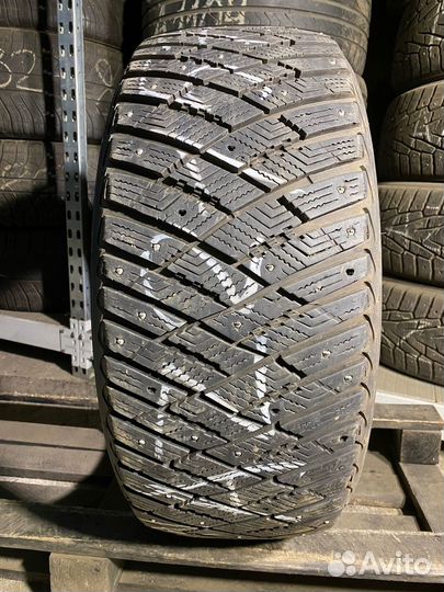 Goodyear Ultragrip Ice Arctic 245/45 R19 102T