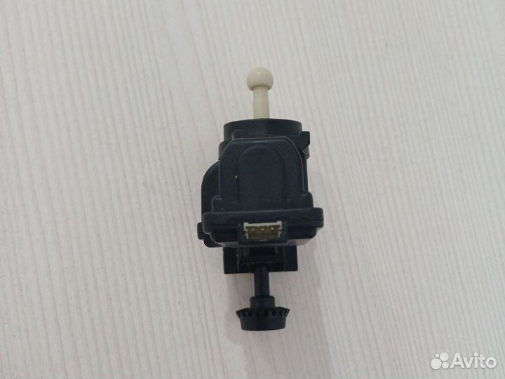 Корректор фары ford focus 2