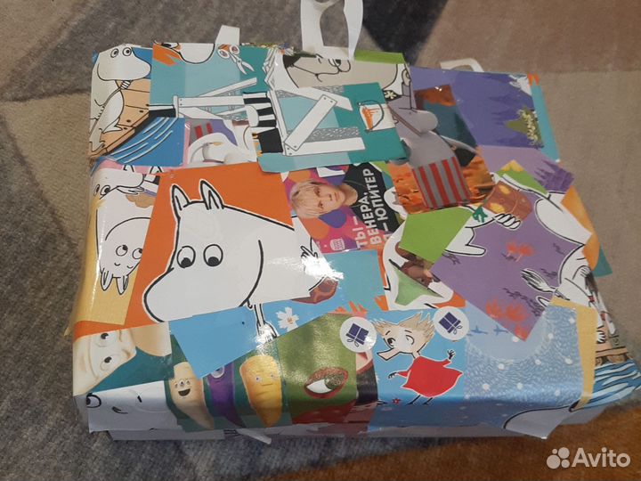 Коробка с наклейками патч в подарок