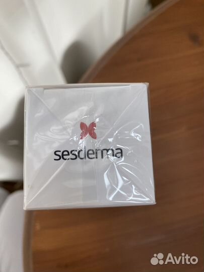Sesderma Daeses крем-гель, новый, в упаковке