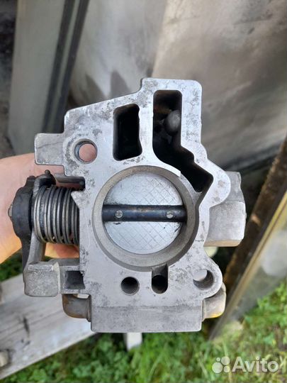 Дроссель ваз 46