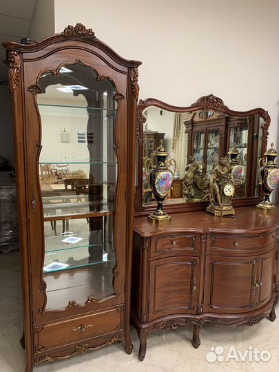 Комплект Румыния. Красное дерево. Резьба