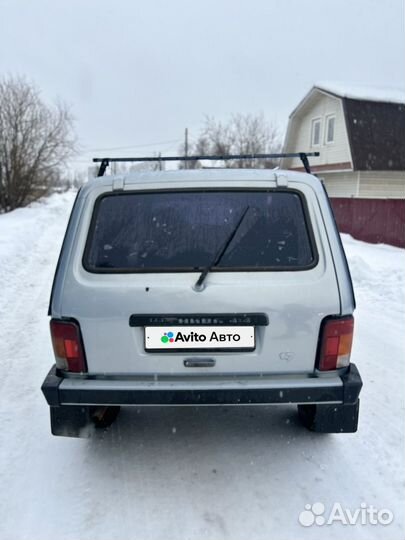 LADA 4x4 (Нива) 1.7 МТ, 2004, 110 000 км