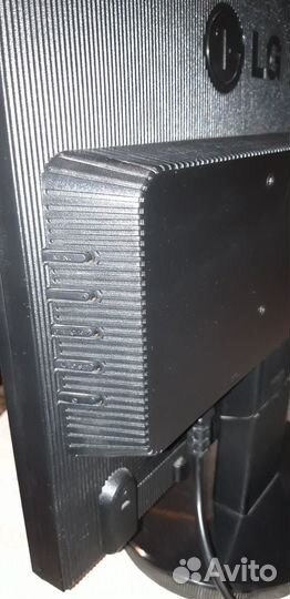 Продаю исправный монитор LG L1753S