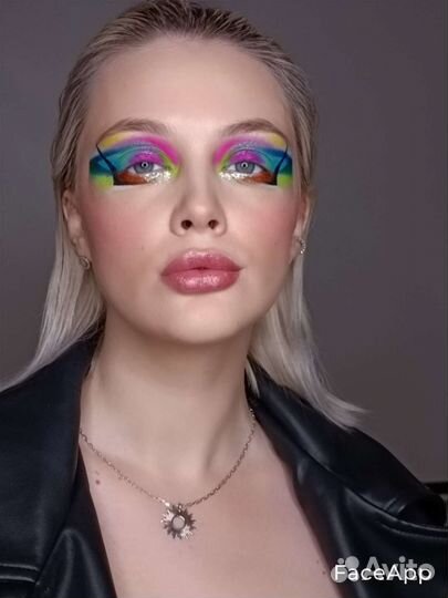 Макияж и прическа