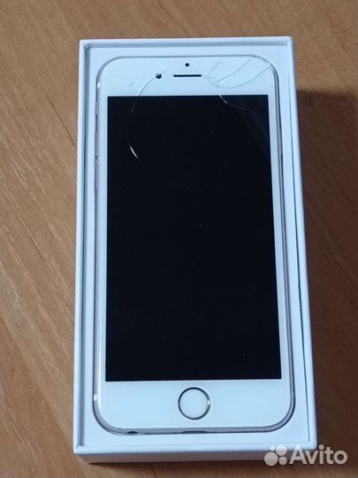 Телефон iPhone 6s
