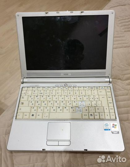Ноутбук MSI