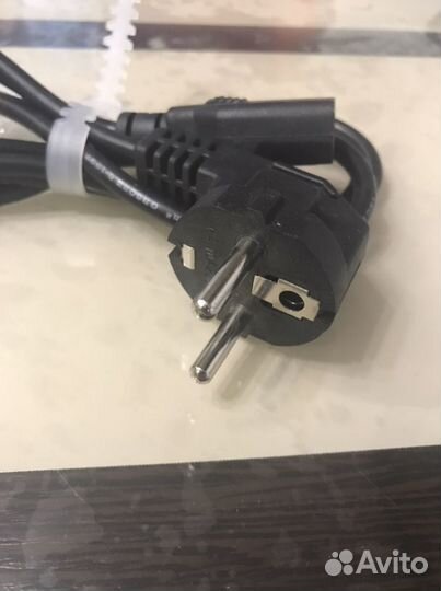 Кабель для компьютера