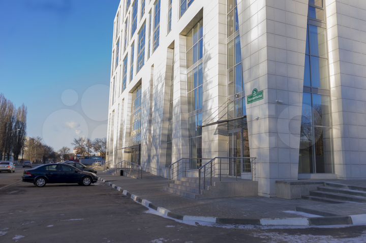Торговое помещение, 420 м²