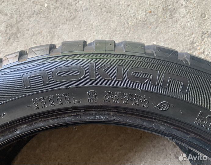 Nokian Tyres Hakkapeliitta 8 SUV 295/40 R20