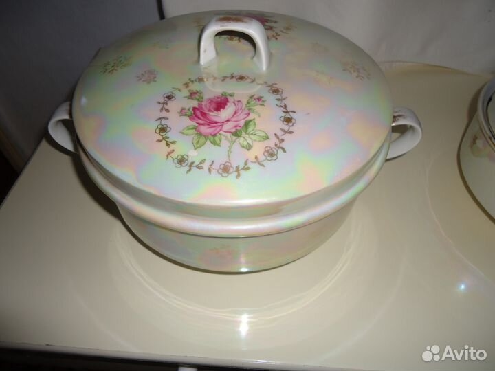 Супница, тарелки от сервиза Роза