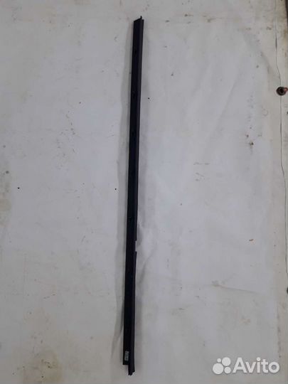 Уплотнитель стекла внутренний зад.прав. Lifan X60