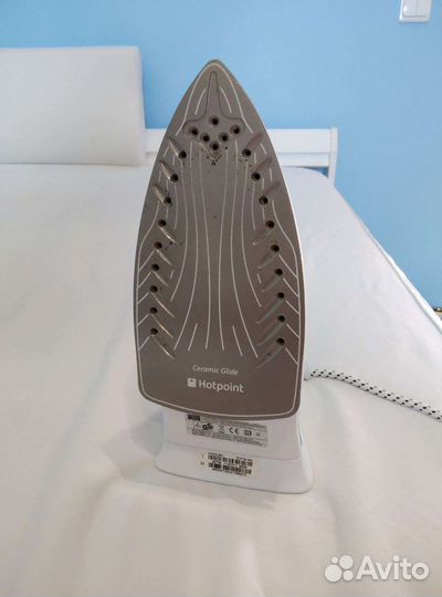 Утюг Hotpoint Ariston керамика, пар