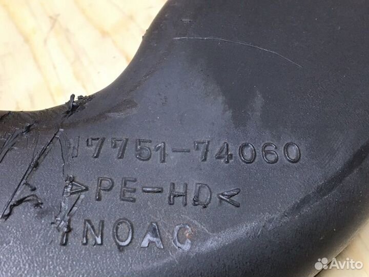 Воздухозаборник Toyota Corona Premio ST210 3sfse