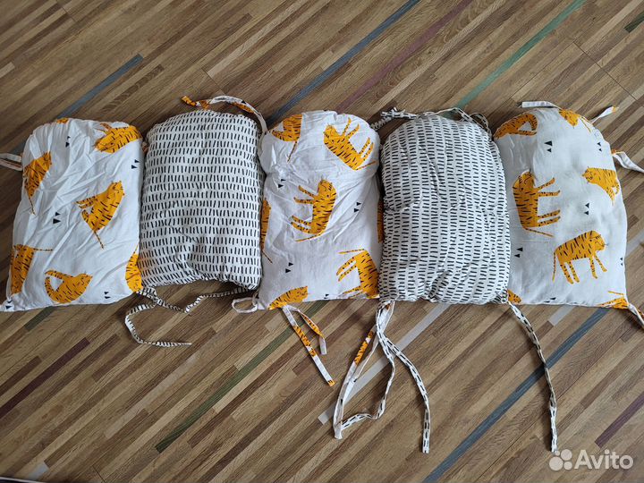 Мягкий борт на кроватку