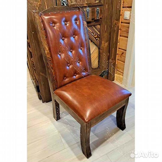 Стол и стулья