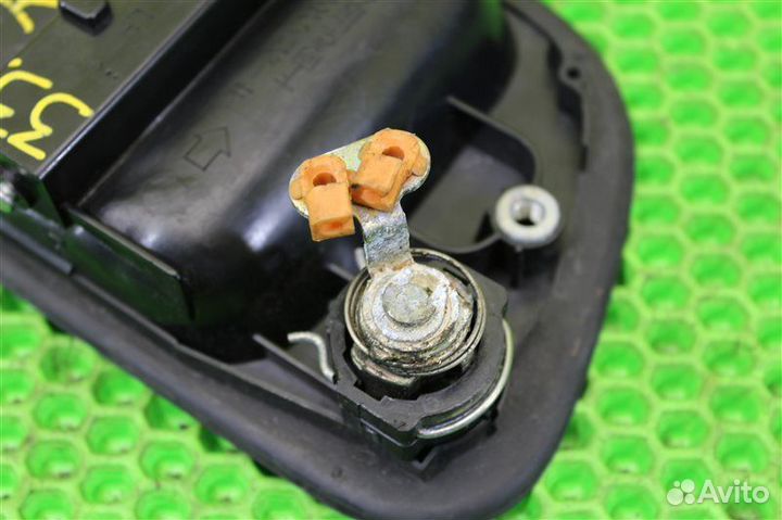 Ручка двери внешняя задняя левая Mitsubishi Delica