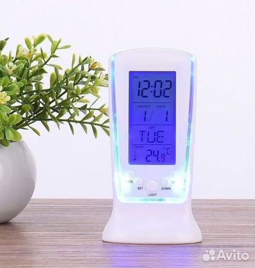 Clock DS-510 часы, будильник, термометр, календарь