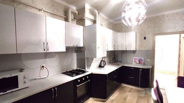 2-к. квартира, 53 м², 1/5 эт.