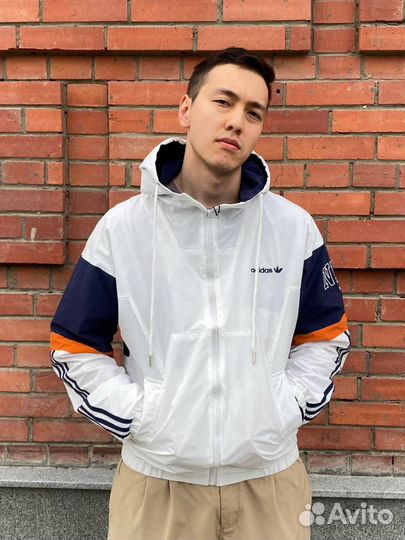 Лёгкая куртка Adidas white