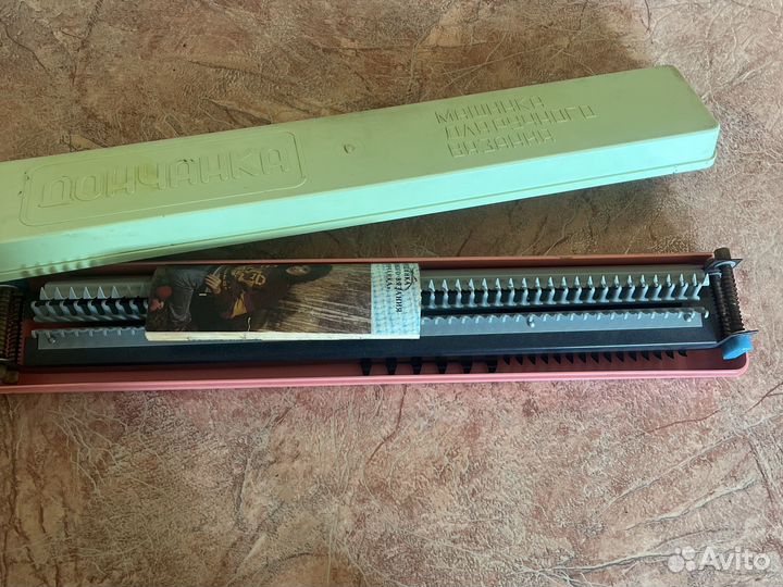 Машинка для ручного вязания