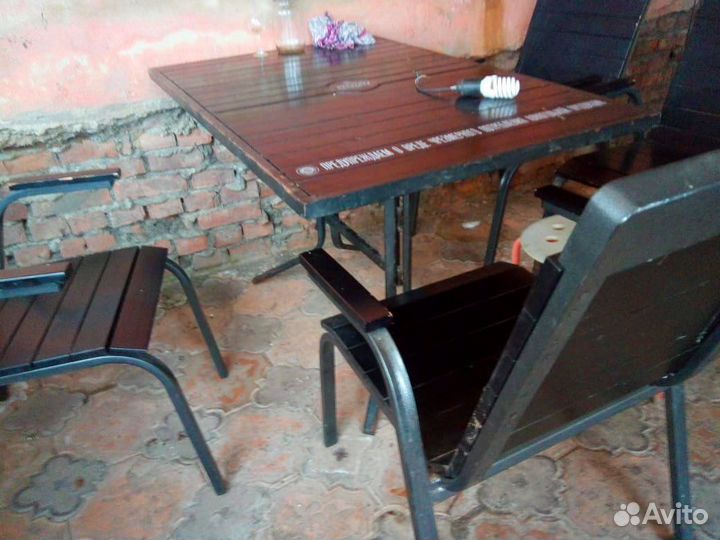 Обеденная группа для дачи или уличного кафе