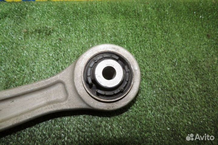 Рычаг передний левый Audi A4 8K2