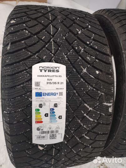 Nokian Tyres Hakkapeliitta R5 SUV 315/35 R21 и 275/40 R21