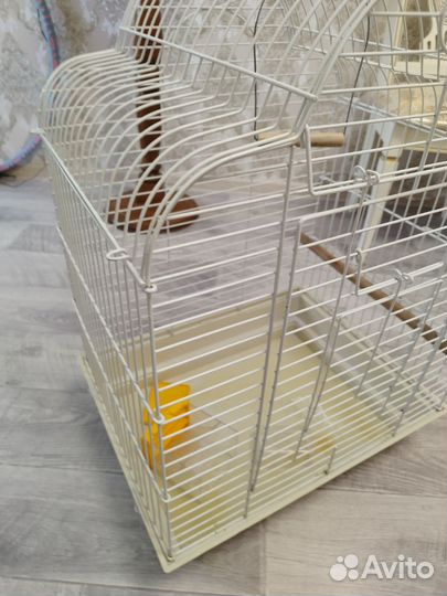 Клетка для крупного попугая