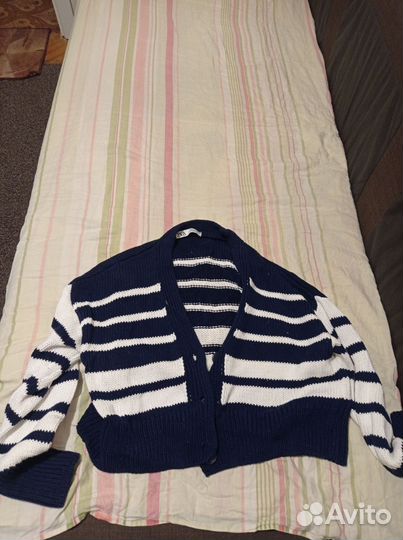 Кофта на пуговицах zara