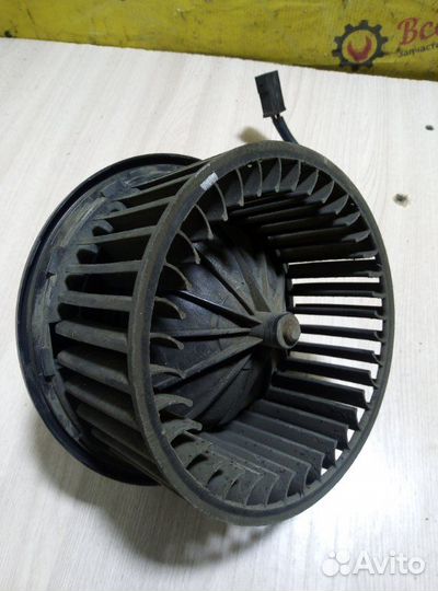 Моторчик печки Volkswagen Transporter Т4 1 1993