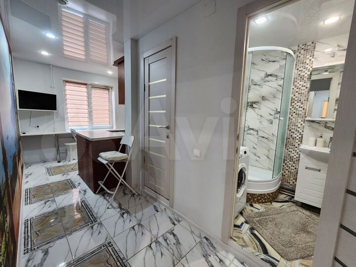 2-к. квартира, 57 м², 3/9 эт.