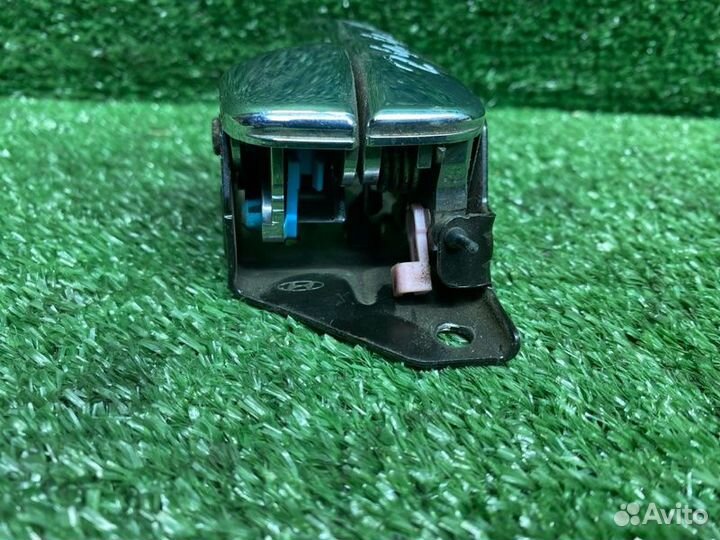 Ручка внутренняя задняя левая Hyundai Sonata 5