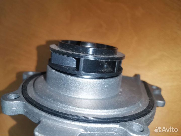 Помпа Opel Zafira B