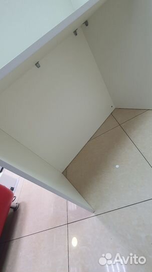 Стол ресепшн