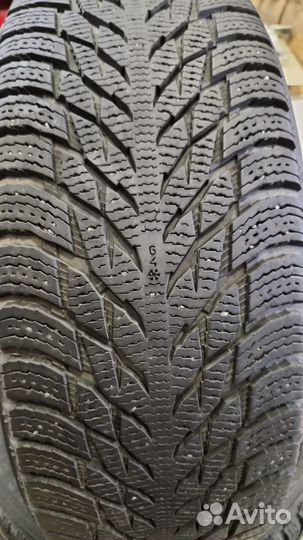 Nokian Tyres Hakkapeliitta R3 SUV 235/60 R18 107R